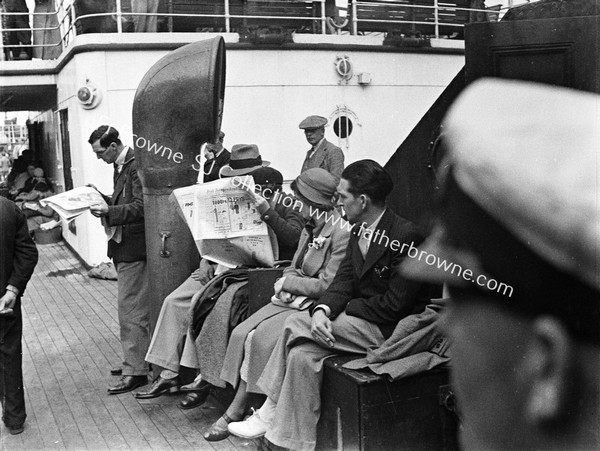 SHIP IN DOCK 3RD CLASS PASSENGERS ON DECK OF SS SCOTIA